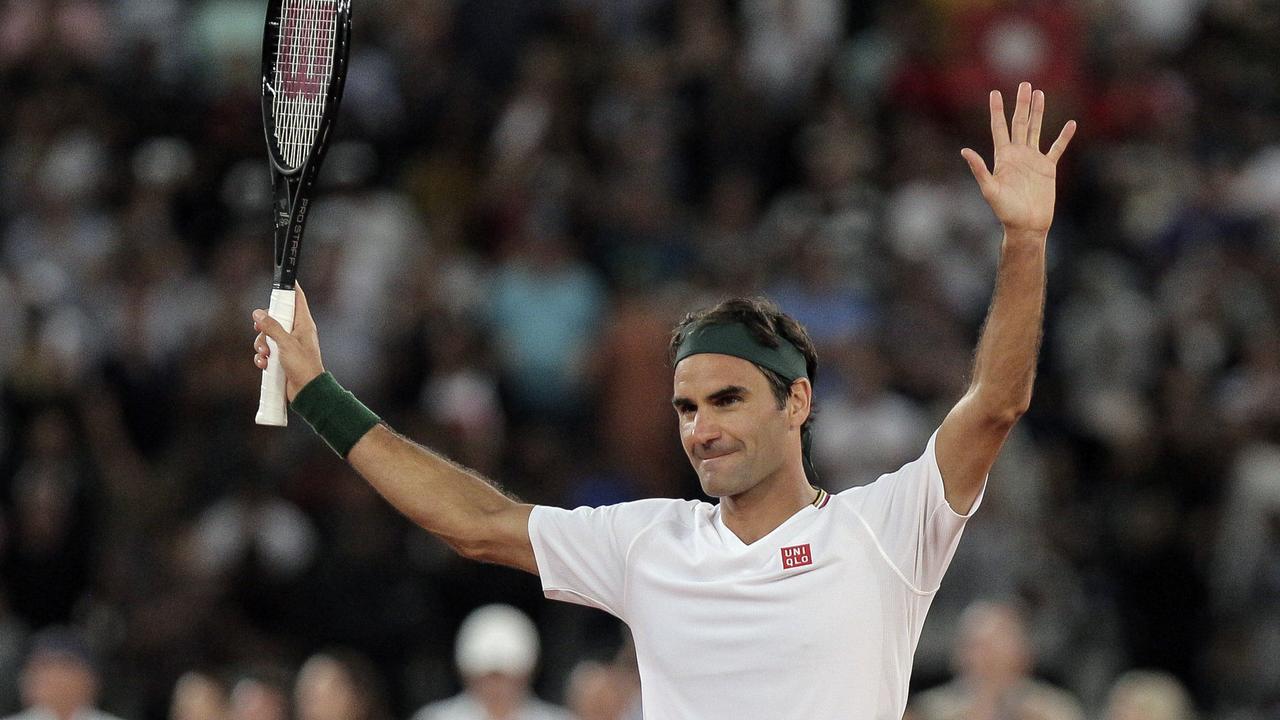 Roger Federer thanks the crowd after winning 3 sets to 2 against Rafael Nadal in their exhibition tennis match held at the Cape Town Stadium.