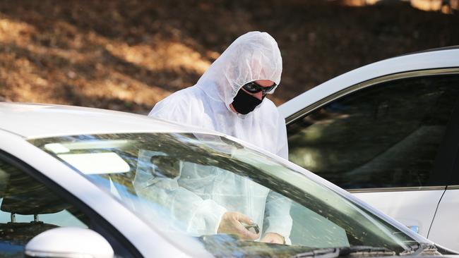 Teams move in to deep clean Morisset High School. Picture: NCA NewsWire / Peter Lorimer