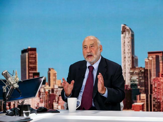 Joseph Stiglitz, economics professor at Columbia University, speaks during a Bloomberg Television interview in New York, U.S., on Thursday, Aug. 18, 2016. Stiglitz discussed his new book The Euro: How a Common Currency Threatens the Future of Europe. Photographer: Christopher Goodney/Bloomberg