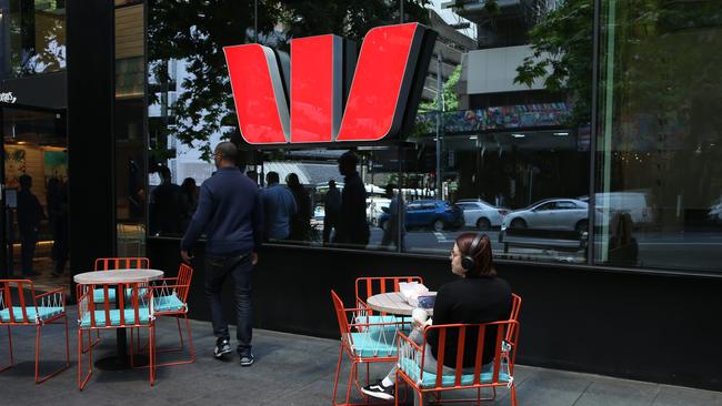 Barefoot advised a reader to sell his Westpac shares through a low-cost online broker.