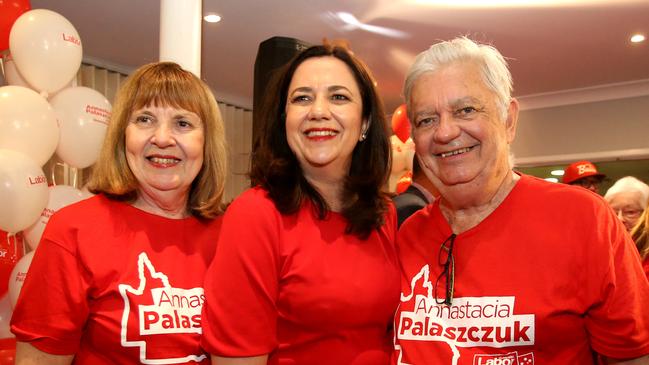 Annastacia Palaszczuk with her mum and dad on the night of the 2017 election.