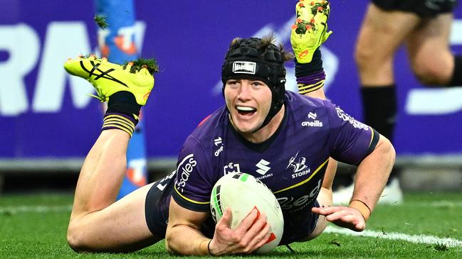 MELBOURNE, AUSTRALIA - SEPTEMBER 14:  Harry Grant of the Storm scores a try during the NRL Qualifying Final match between Melbourne Storm and Cronulla Sharks at AAMI Park on September 14, 2024 in Melbourne, Australia. (Photo by Quinn Rooney/Getty Images)