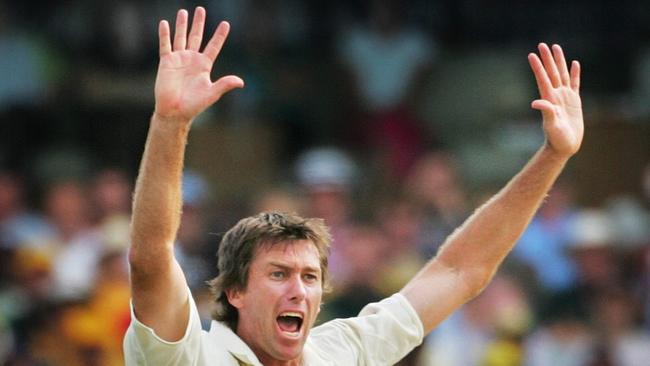 Bowler Glenn McGrath appeals for a wicket during the 5th Test match of Australia v England Ashes series at the SCG in Sydney.