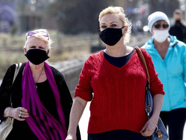 Sydneysiders will need to wear masks in all indoor venues. Picture: NCA NewsWire / David Geraghty