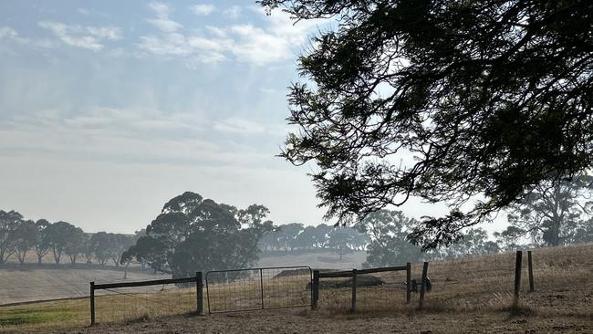 Smoke from the Victorian fires seen at a property in Yankalilla. Picture: Supplied