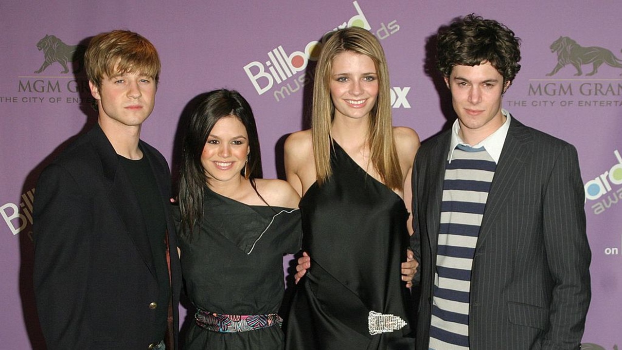 The cast of The O.C. during The 2003 Billboard Music Awards. Picture: Merritt/FilmMagic