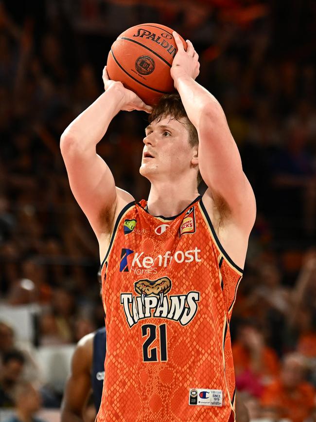 Sam Waardenburg of the Taipans in action during the round 20 NBL match between Cairns Taipans and Melbourne United at Cairns Convention Centre on February 16, 2024 in Cairns, Australia. (Photo by Emily Barker/Getty Images)