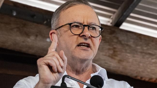 Australian Prime Minister Anthony Albanese gave a rousing address at Garman Festival. Photo: Tamati Smith/Getty Images.