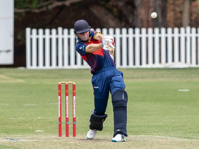 Will Adlam takes on the short ball for Mosman in the Green Shield. Pic by Julian Andrews