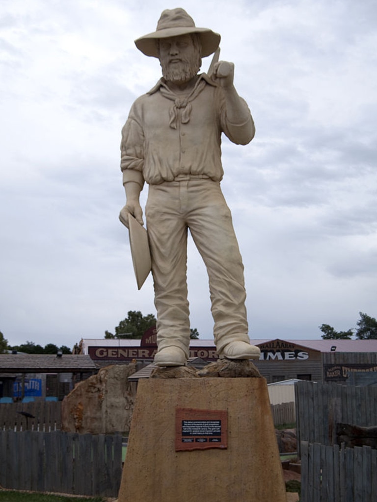 The Big Miner, at Warrenheip near Ballarat.