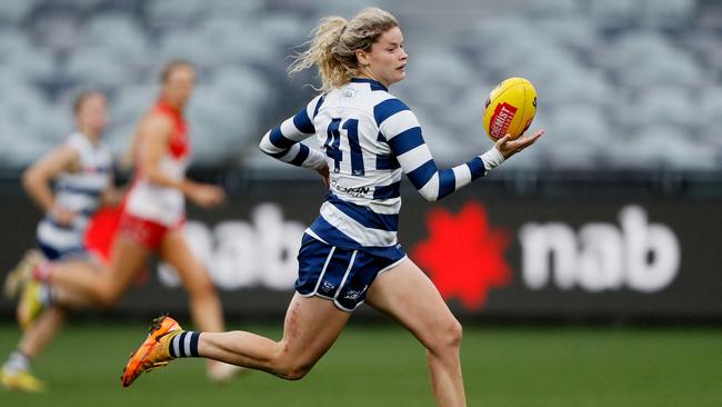 Georgie Prespakis suffered an ankle injury in the only worry on a dominant night for the Cats. Picture: Dylan Burns/AFL Photos via Getty Images)