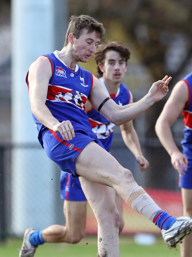 Alexander Spencer playing for St Paul’s McKinnon.