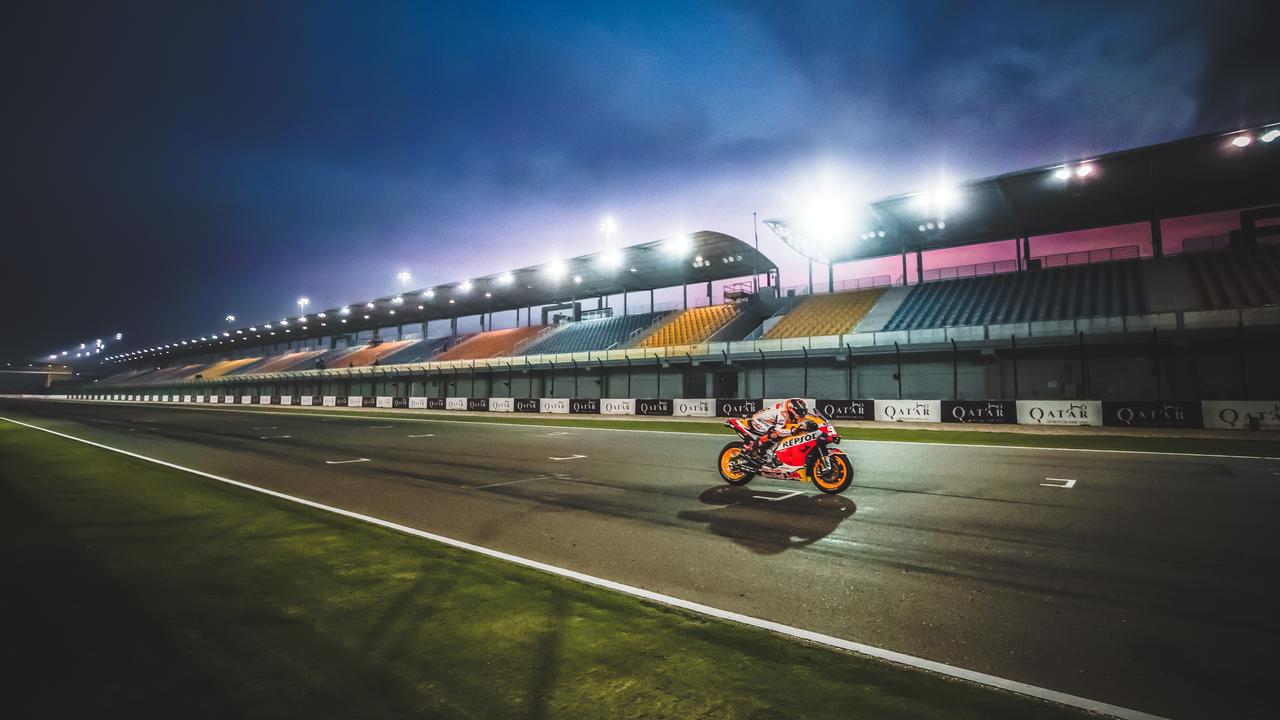 Marc Marquez tackles the Qatar circuit in testing. Pic: @HRC_MotoGP