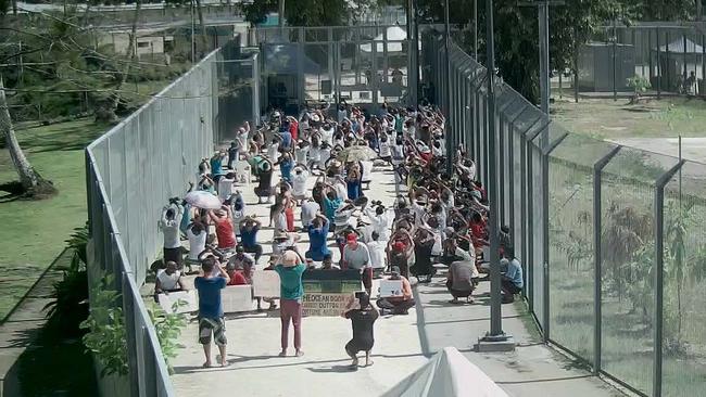 Asylum seekers have been protesting on Manus Island.