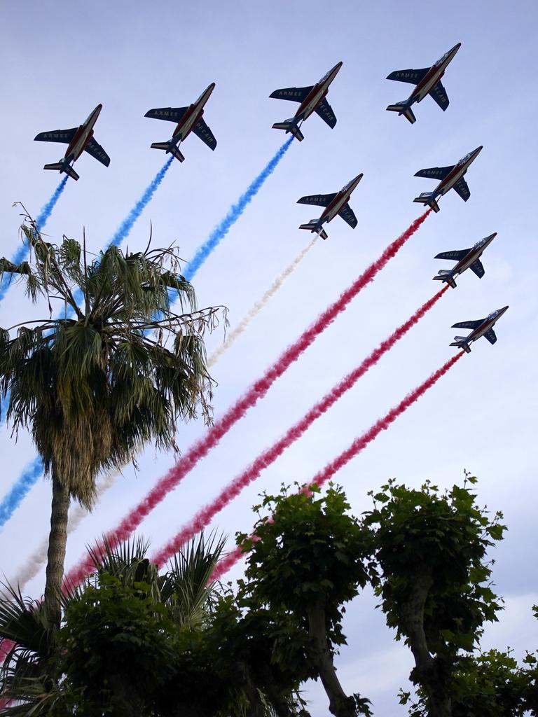 French Alpha Jets Patrouille de France flew over the premiere of Top Gun: Maverick in 2022. Picture: AP Photo/Daniel Cole