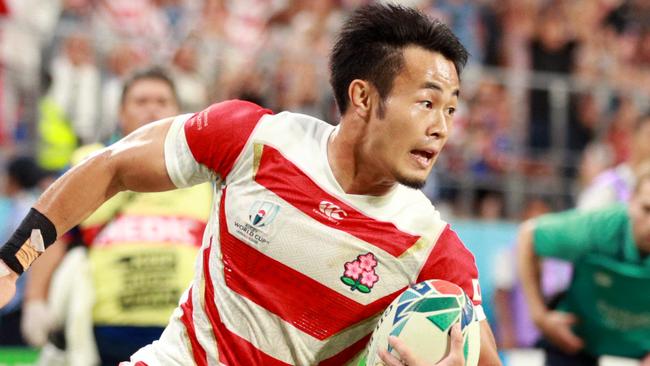 TOYOTA, JAPAN - OCTOBER 05: Kenki Fukuoka of Japan scores his teams third try during the Rugby World Cup 2019 Group A game between Japan and Samoa at City of Toyota Stadium on October 05, 2019 in Toyota, Aichi, Japan. (Photo by Adam Pretty/Getty Images)