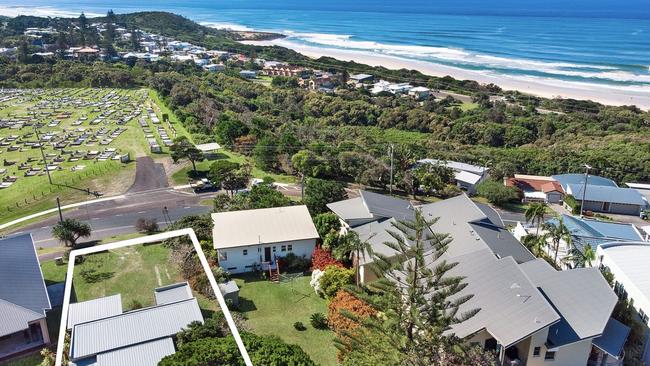 A developer wants to build beachside apartments in East Ballina, a stones throw from Shelly Beach.Â The project would see the houses on 3-5 Suvla St demolished to make way for the new units. Picture: Realestate.com