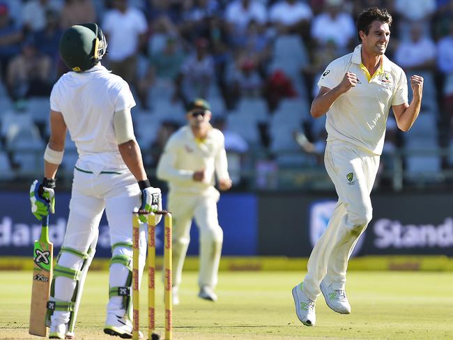 Pat Cummins celebrates the wicket of Faf du Plessis.