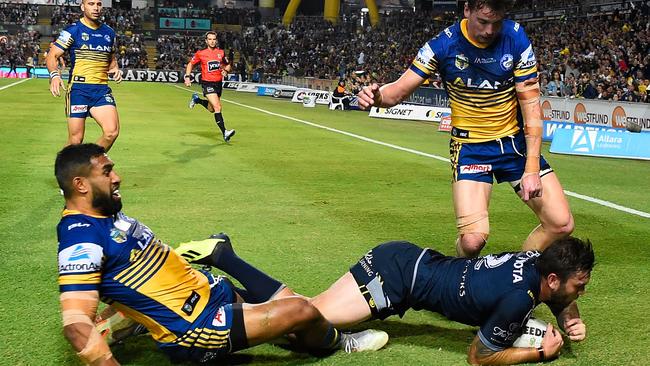 Kyle Feldt beats the Eels defence to score another try. Picture: Getty.