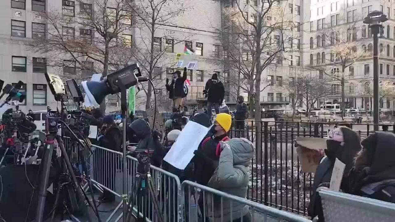 Protesters Rally Outside NYC Courthouse in Support of Luigi Mangione