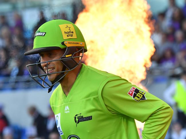 Usman Khawaja of the Thunder is seen coming out to bat during the Big Bash League (BBL) eliminator final cricket match between Hobart Hurricanes and Sydney Thunder at Blundstone Arena in Hobart, Thursday, January 30, 2020. (AAP Image/Darren England) NO ARCHIVING, EDITORIAL USE ONLY