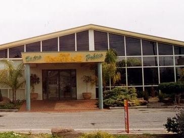 How the Boathouse Tavern at Taperoo used to look.