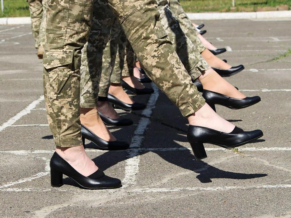 Photos Of Female Soldiers In Ukraine Wearing Heels Sparks Outrage