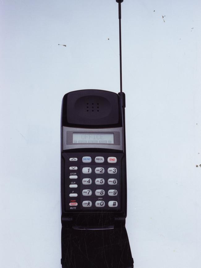 A 1993 Fujitsu mobile phone.