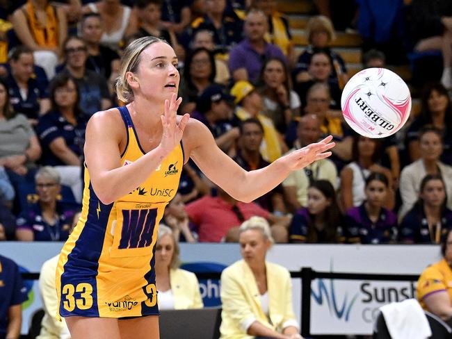 Liz Watson had an immediate impact in round one for her new club. Picture: Bradley Kanaris/Getty Images