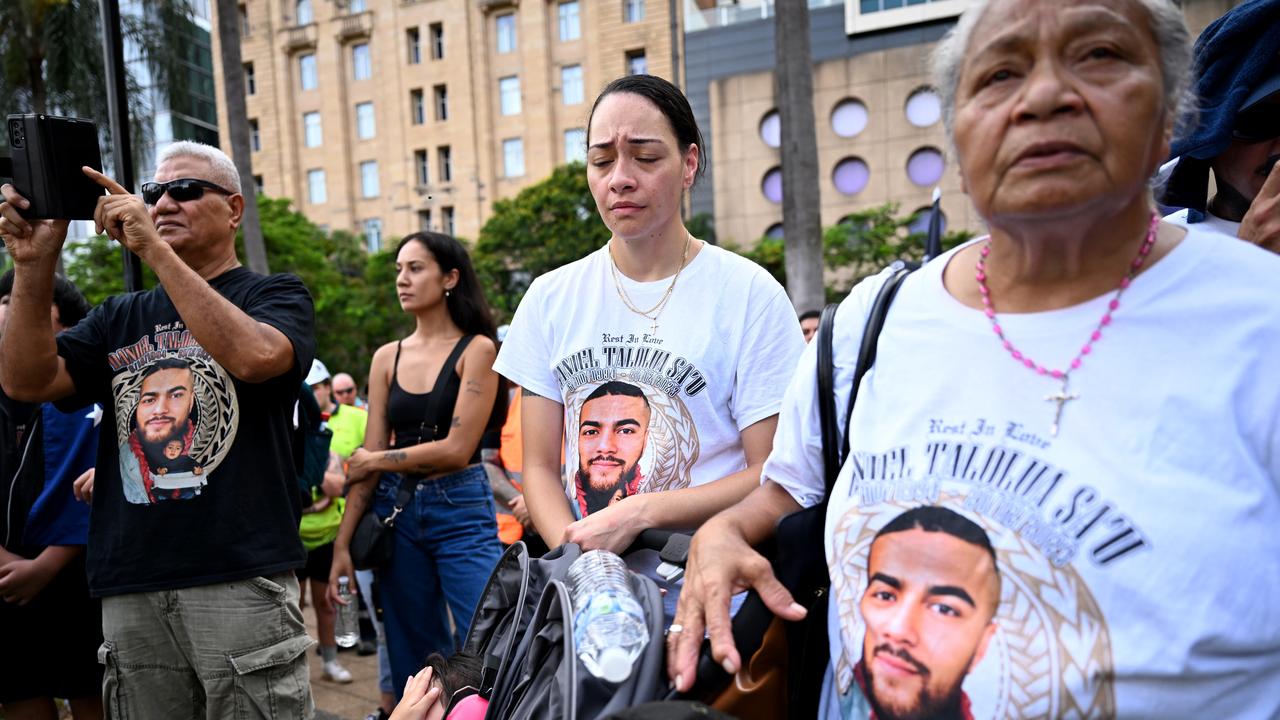 Daniel Sa’u’s wife Jeraldine at the rally in Brisbane. Picture: Dan Peled / NCA NewsWire