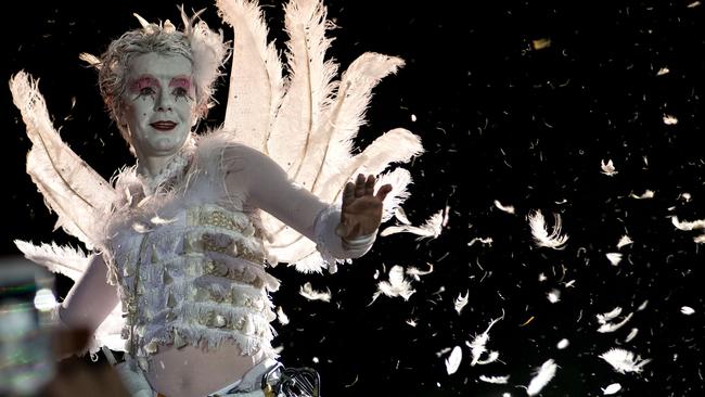 Gratte Ciel (France) performing Place des Anges above the crowd at Womadelaide 2018. Picture: Rob Sferco