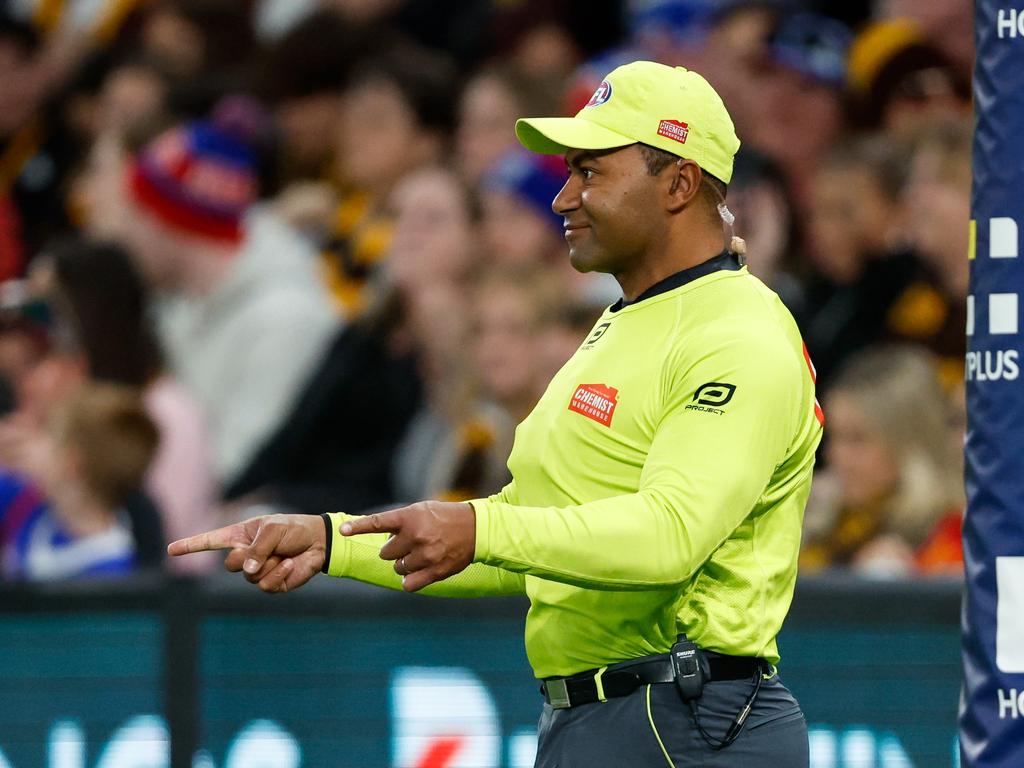 AFL news 2024: David Rodan set to adjudicate game 100 as goal umpire ...