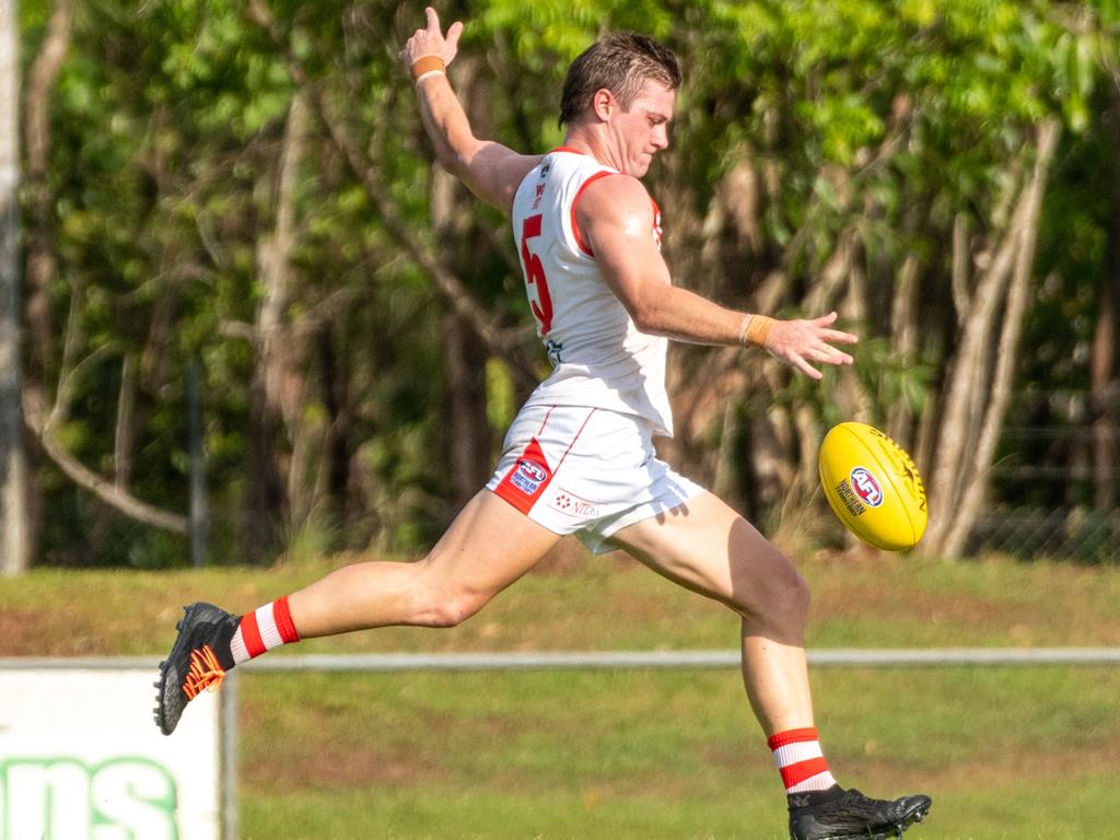 Waratah are after a full four quarter game when they take on Tiwi