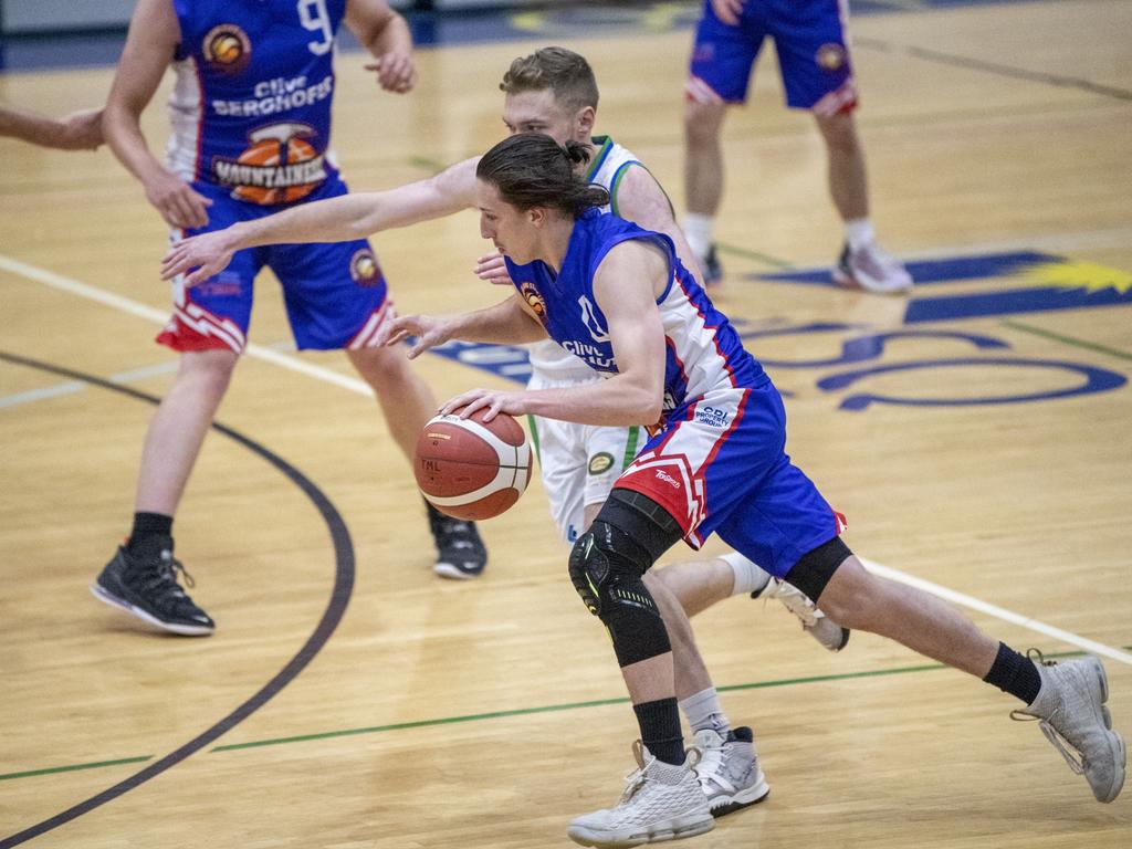 Joshua Allen, Mountaineers. QSL basketball mens, Mountaineers vs Gold Coast Rollers. Friday, June 18, 2021. Picture: Nev Madsen.