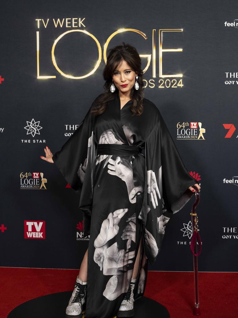 Singer Elly-May Barnes strikes a pose the red carpet. Picture:NewsWire/ Monique Harmer