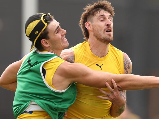 MELBOURNE, AUSTRALIA - MARCH 07: Samson Ryan of the Tigers and Sam Naismith of the Tigers compete for the ball during a Richmond Tigers AFL Training Session & Media Opportunity at Punt Road Oval on March 07, 2024 in Melbourne, Australia. (Photo by Robert Cianflone/Getty Images)