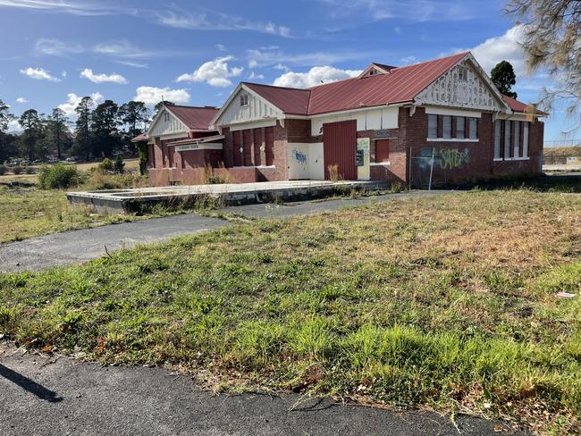 The former Claremont Primary School, where a major residential and mixed use development was approved in 2021. However nothing has been built at the site and the development is currently on hold.