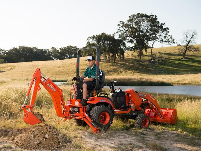 Kubota BX23S is the most versatile sub compact tractor available in the new BX range.