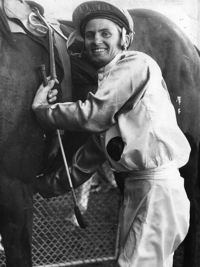 Jockey Mick Goreham unsaddling Tavel after winning the Adelaide Cup at Morphettville Racecourse in 1973.