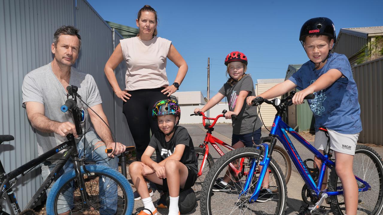 Erik Arnoldus and neighbour Lauren Dawson encourage their kids – Ari, 10, and siblings Molly, 8, and Eddy, 10 – to get outside and play, rather than be on screens. Picture: Dean Martin