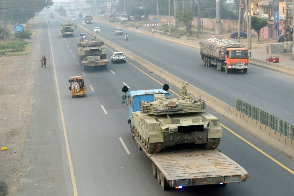 Dozens killed as India, Pakistan clash in worst violence in decades