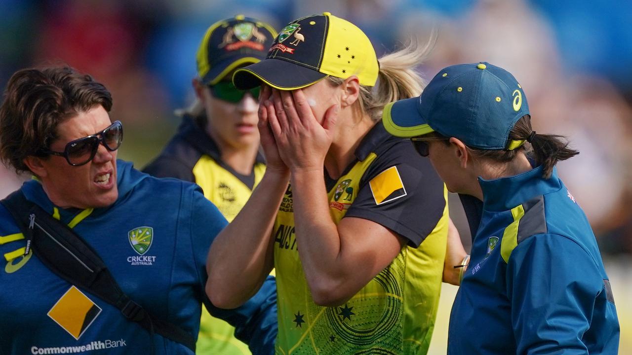 The remainder of Ellyse Perry’s 2020 T20 World Cup campaign is in serious doubt.