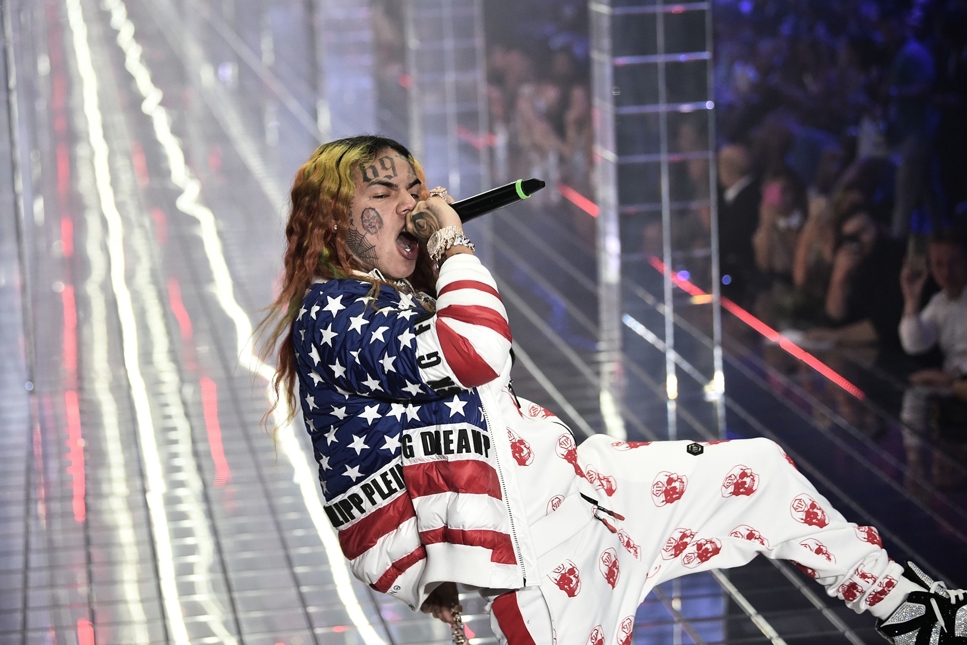 Tekashi 6ix9ine Has Apparently Signed A 10 Million Record Deal From Prison Gq