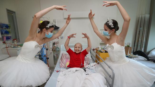 Australian Ballet School ballerinas Georgia Waite and Philippa Crawley visit Brenda, 10. Picture: Alex Coppel