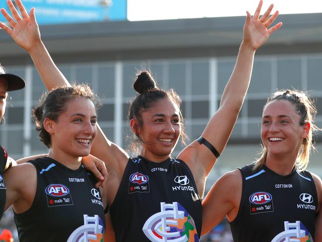 MELBOURNE, AUSTRALIA - MARCH 17: Darcy Vescio of the Blues celebrates during the 2019 NAB AFLW Round 07 match between the Western Bulldogs and the Carlton Blues at VU Whitten Oval on March 17, 2019 in Melbourne, Australia. (Photo by Michael Willson/AFL Media)