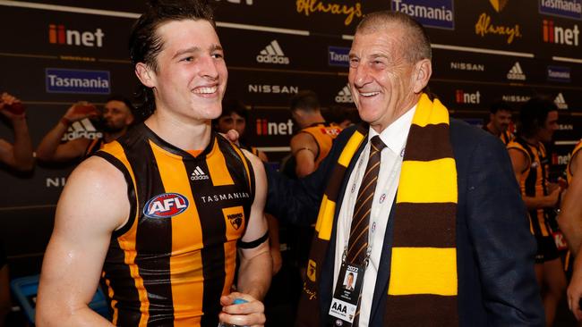 Jeff Kennett enjoys a win with Hawks young gun Connor Macdonald this year. l