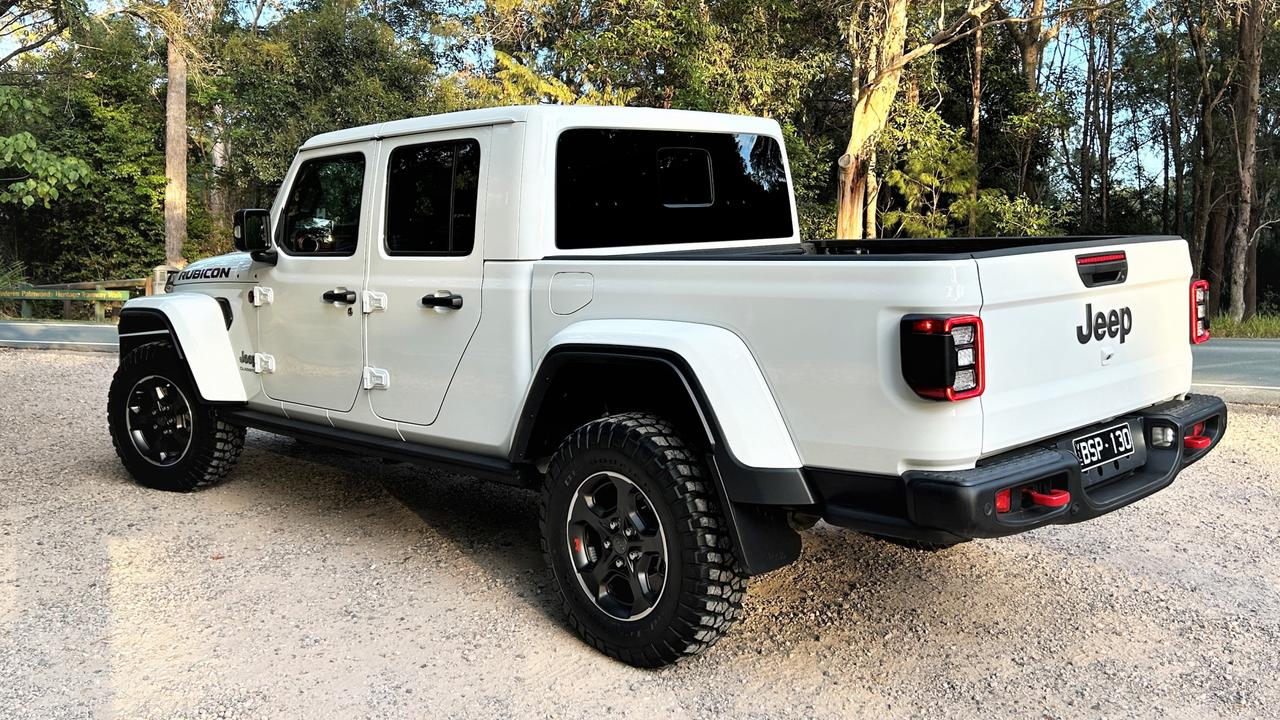 There are currently some good deals around on the Jeep Gladiator Rubicon.