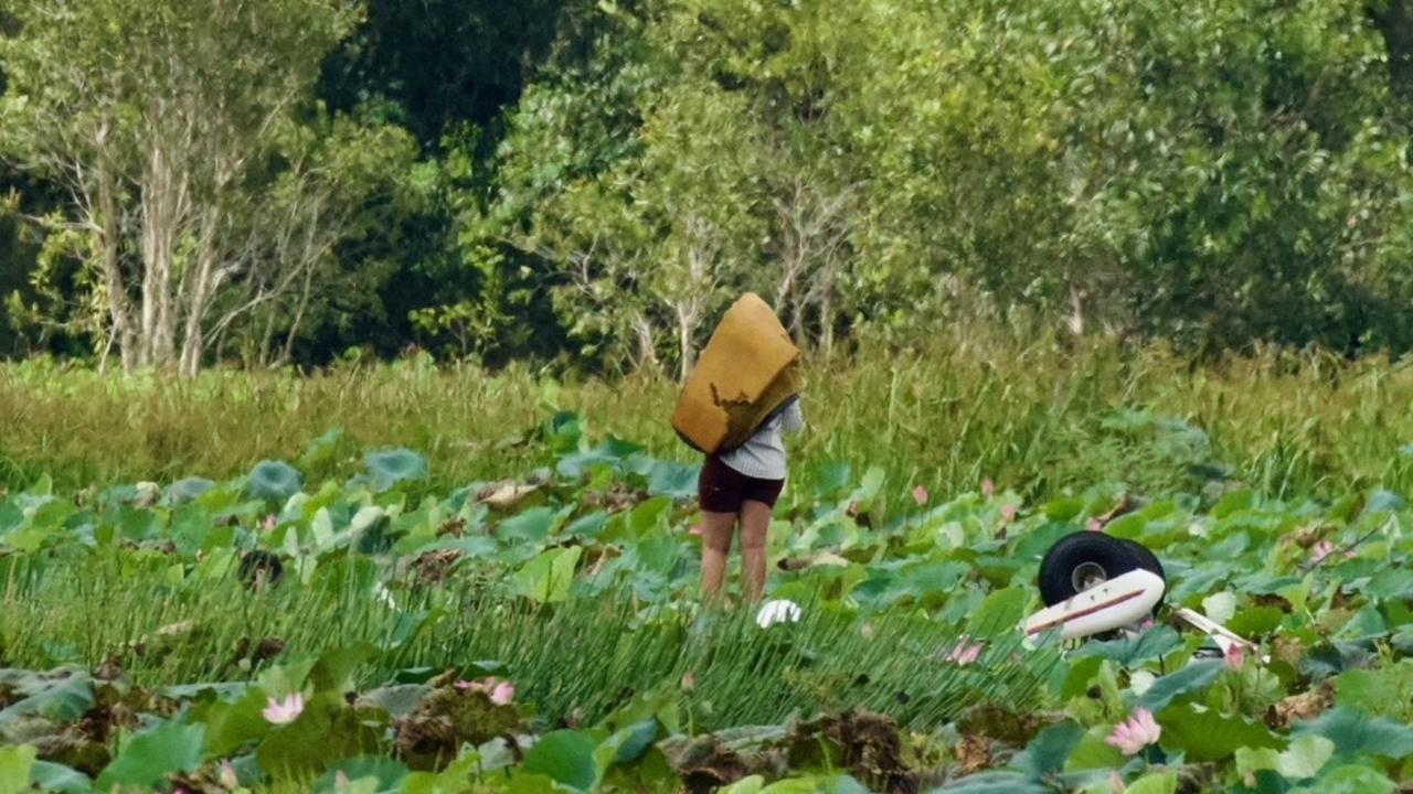 One dead as light aircraft crashes in ‘croc infested’ Top End dam