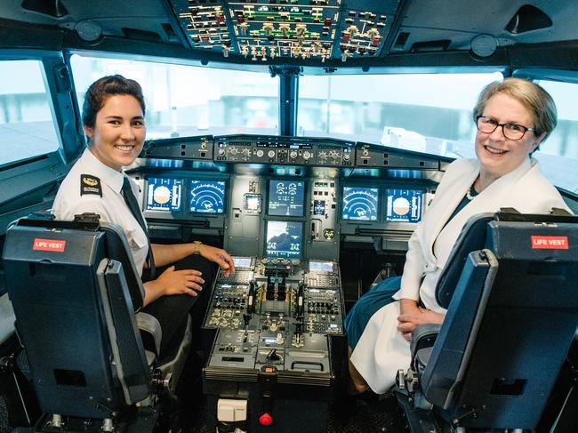 USQ aviation graduate has her eyes on the skies as she joins air force