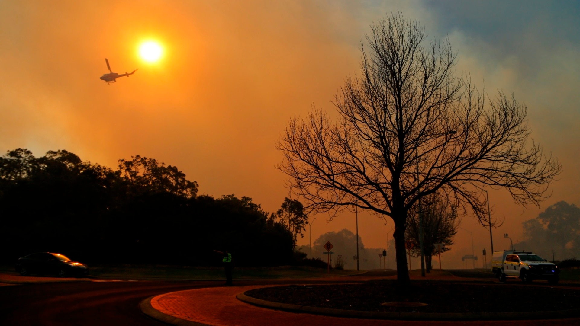 Emergency bushfire warning issued for Northam, Western Australia